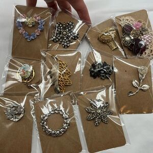 11 Vintage Floral Brooches/Pins